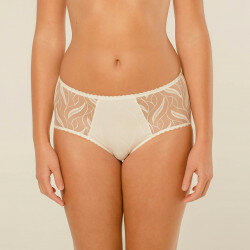 Elegante Louisa Bracq Julia Hoge Slip in ivoor met een zachte, corrigerende pasvorm, verkrijgbaar in maat 36 t/m 54.